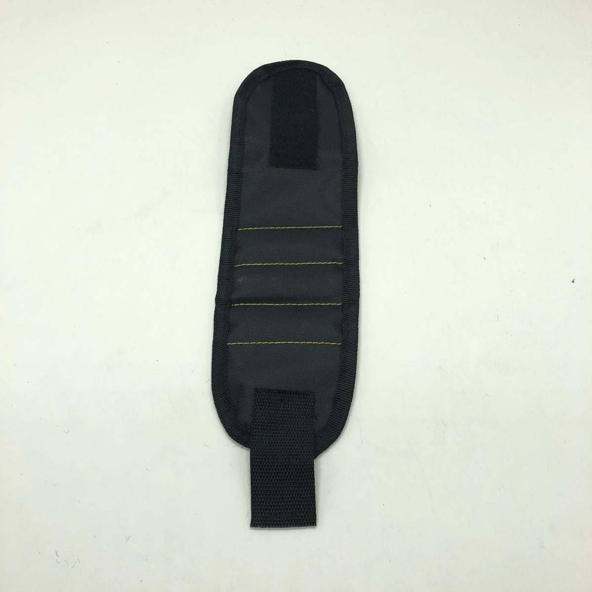 Magnetic wristband for mechanics and DIY